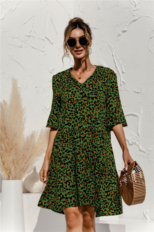 V-neck trumpet sleeve cake style stitching dress