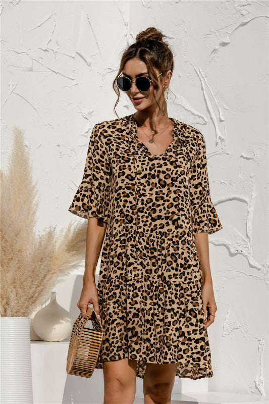 V-neck trumpet sleeve cake style stitching dress
