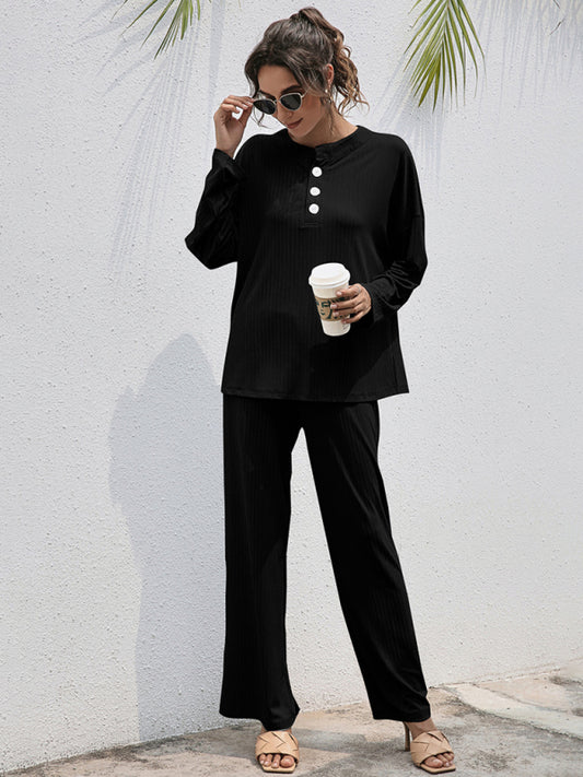 Women's Solid Color Short Sleeve V-neck T-shirt And Shorts